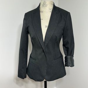 Harvé Benard Size 6, Gray woven long sleeve Blazer